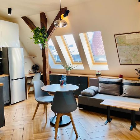 Attic Studio Jezyce Poznań Buitenkant foto