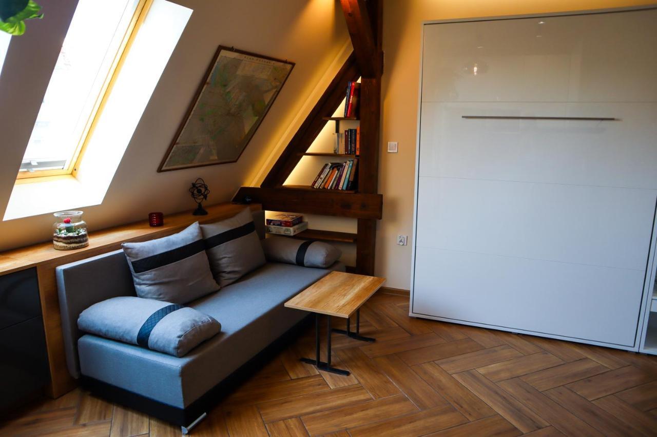 Attic Studio Jezyce Poznań Buitenkant foto